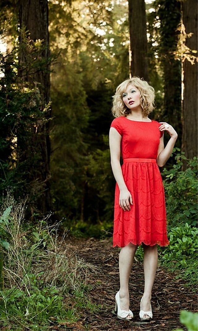 the-red-queen-shabby-apple-dress-1627062