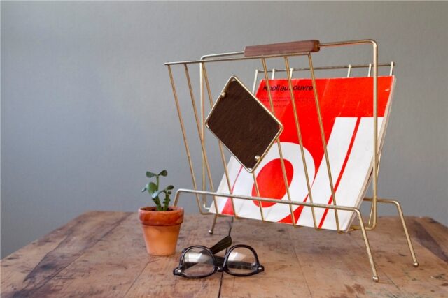 mid-century-modern-magazine-rack-5359662