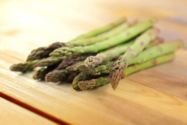 asparagus-in-season-produce-for-march-1653735
