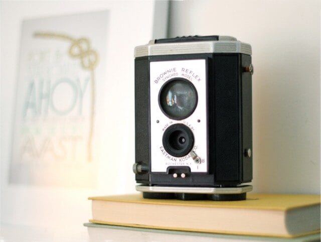 vintage camera twin-reflex 16-640x482-7944642