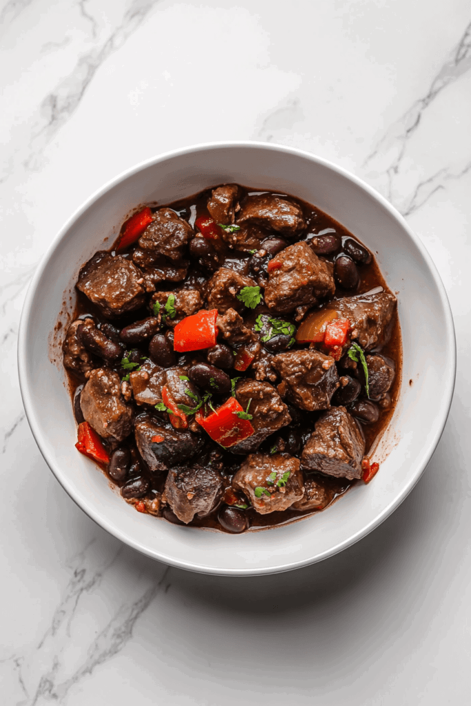 this-image-shows-slow-cooker-beef-and-black-bean-chili