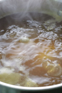 Simmer in seasoned broth