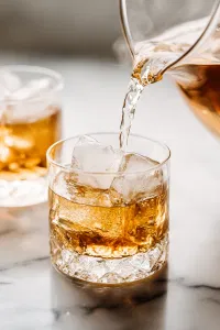 Pour the infused cider into glasses filled