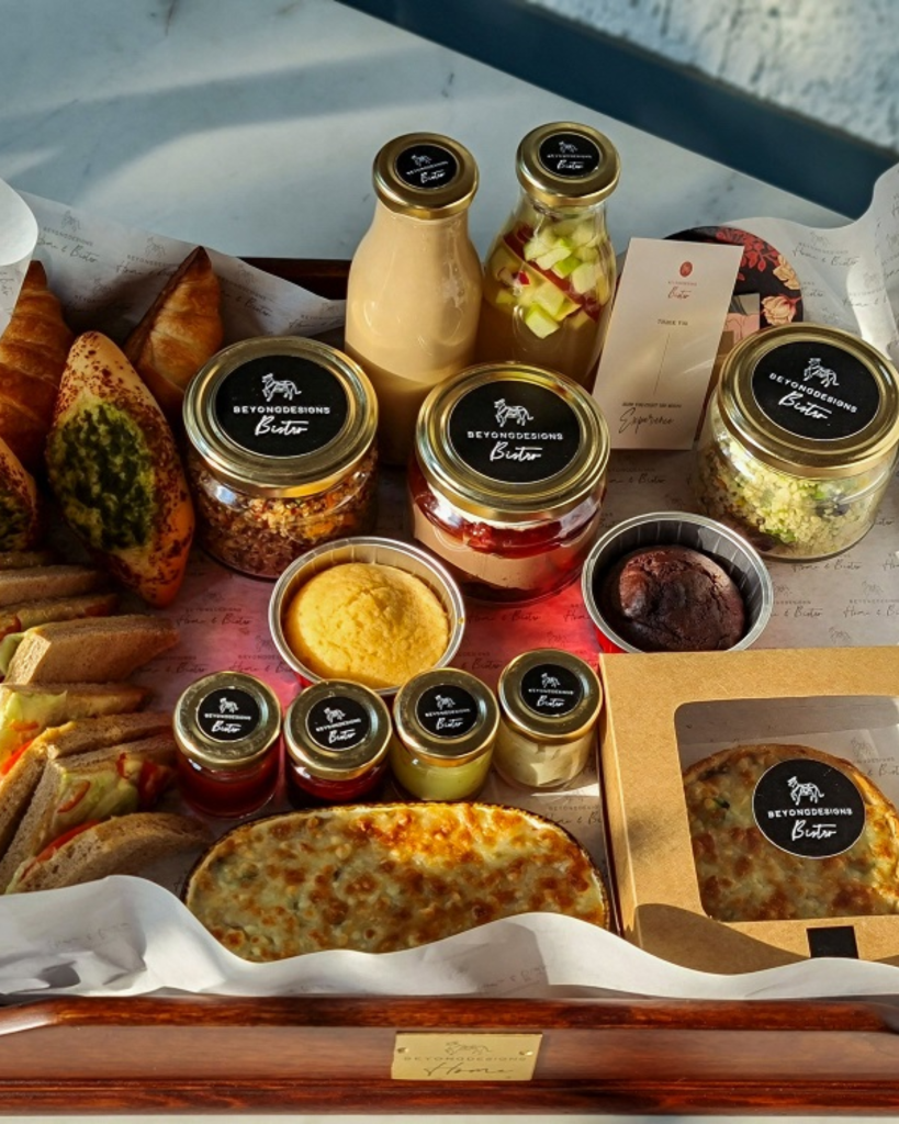 Breakfast in Bed Box